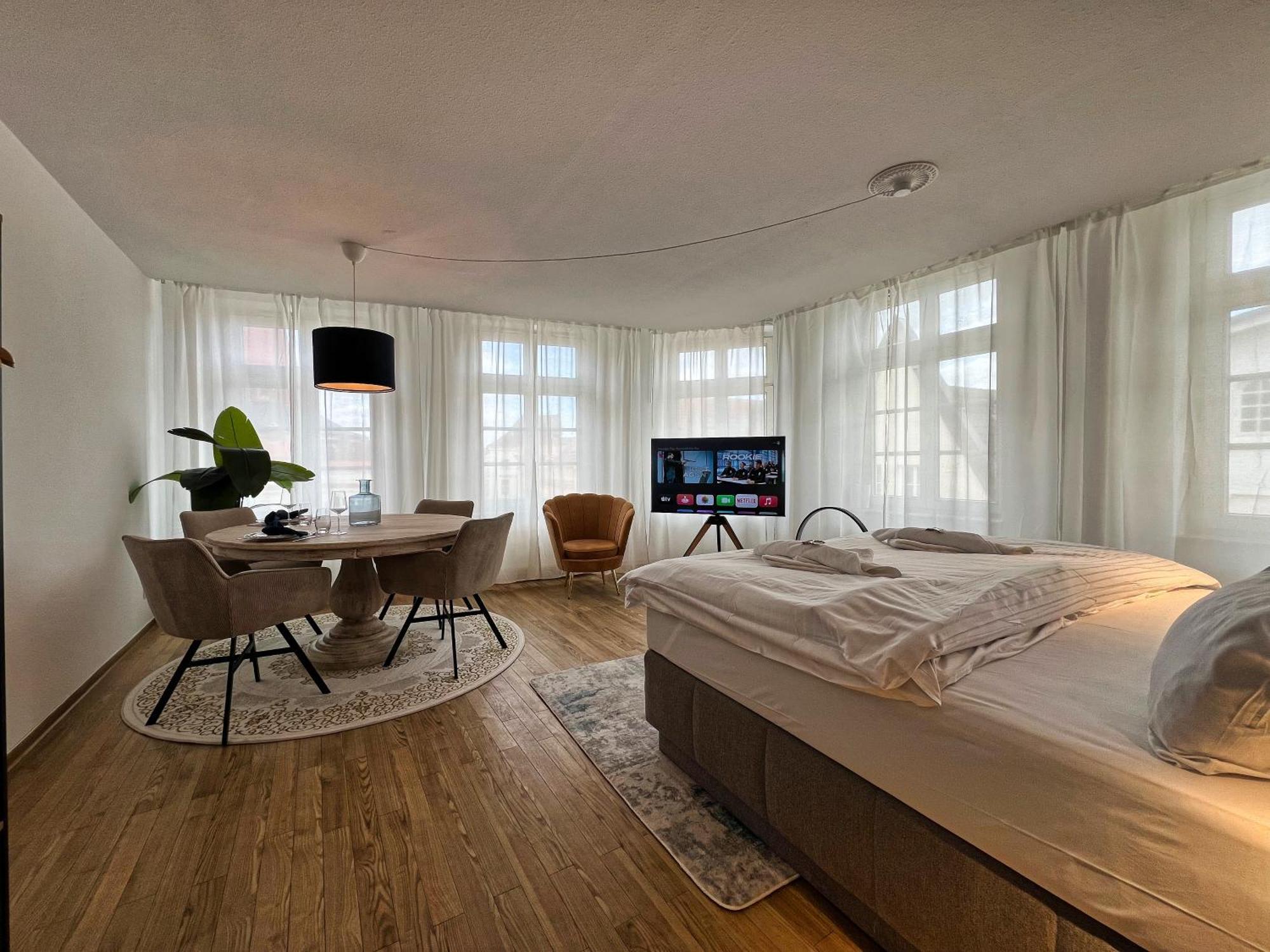 Nr 3 Lichtdurchflutetes Apartment Am Historischen Marktplatz 66 Qm #Cosiness Company 23 Schwerin  Eksteriør billede